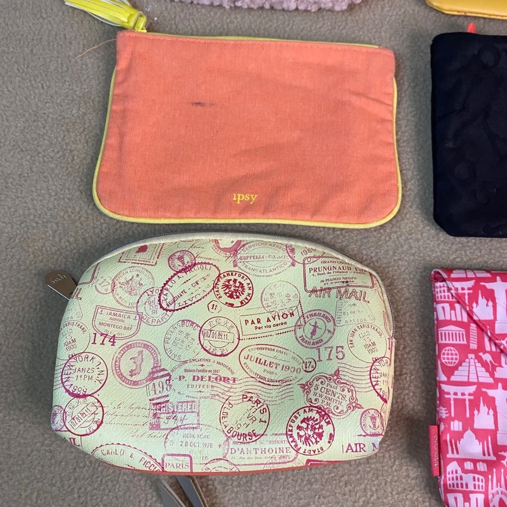 Ipsy Makeup Bag 7pc Sherpa Travel‎ Passport Eyelash Ombre Cosmetic Pouches GUC